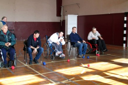 Sportisti sa invaliditetom nedelju solidarnosti obeležavaju takmičenjem u boćanju